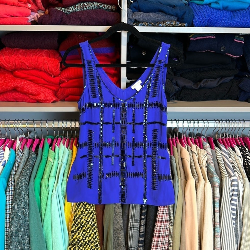 Cache bluish purple sleeveless adorned with black palleties top size XS​